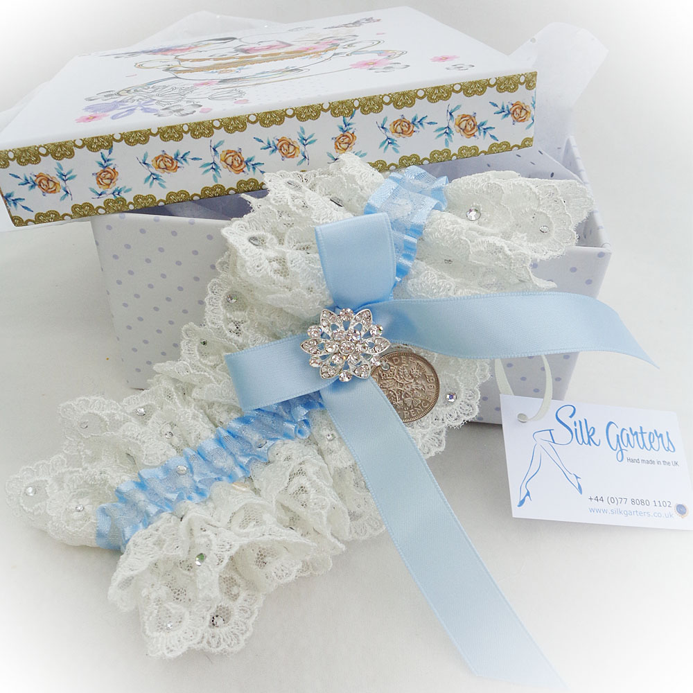 Custom made wedding garter for Lindsay