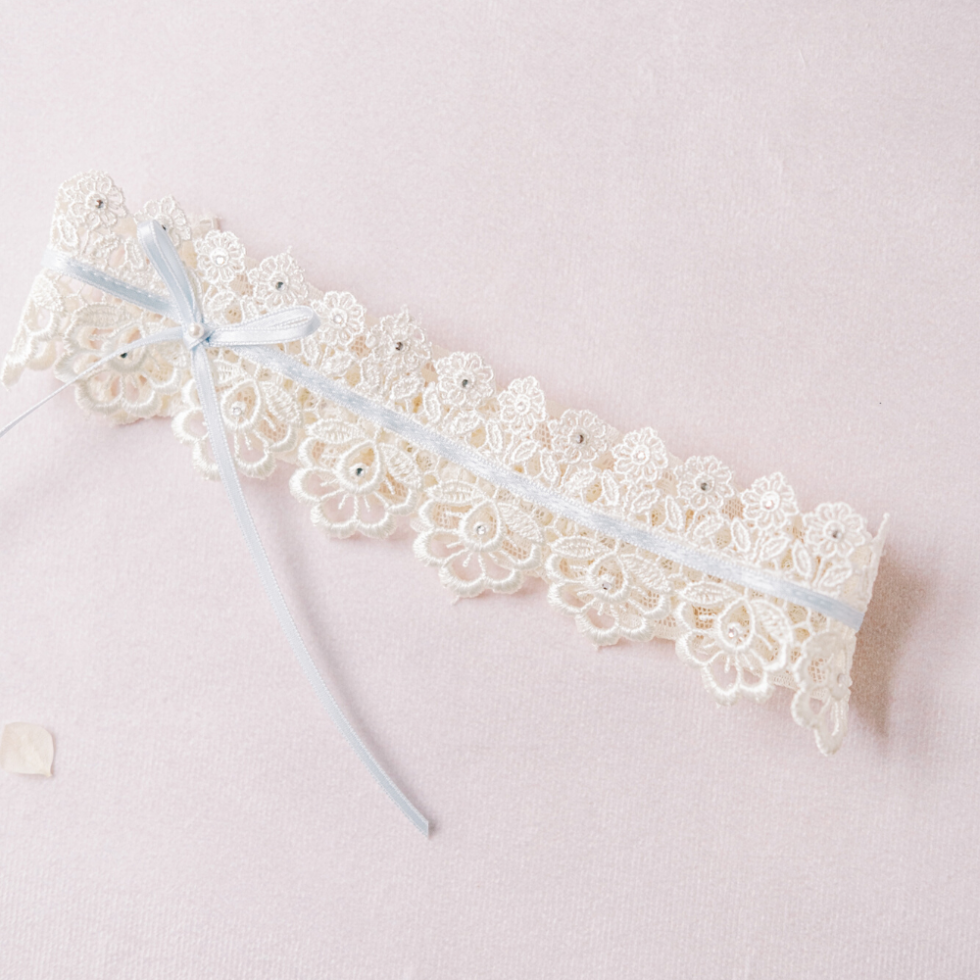 Sleek Lace Wedding Garter *Pretty Maids* Ivory - Silk Garters