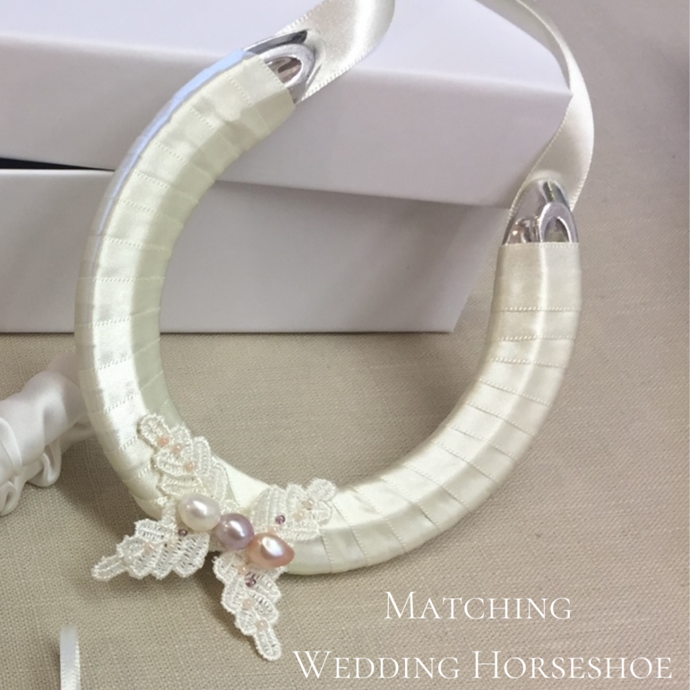 Lucky wedding horseshoe with freshwater pearls - lilac blush and ivory